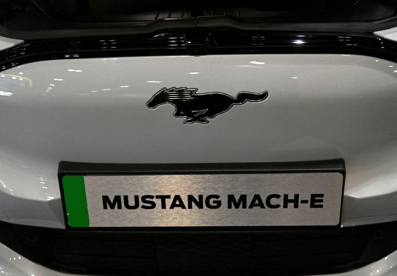 フォード、ＥＶ「マスタング・マッハＥ」値下げへ　テスラに追随