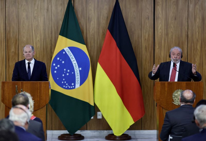 ブラジル大統領、ウクライナに弾薬「供与せず」　独首相と温度差