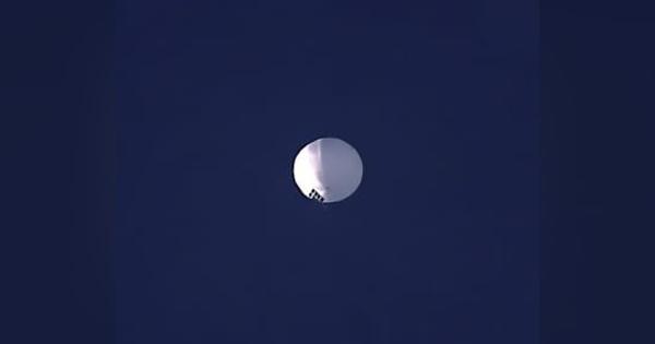 米軍、東海岸沖で偵察気球を撃墜　大統領が命令、中国反発