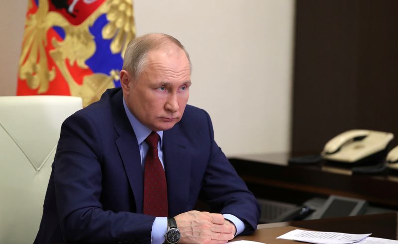 ロシア、シリアとトルコに救助隊派遣　地震受けプーチン氏が電話会談