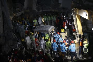 大地震生存者救出「終わり近い」　被災シリアで国連高官が発言