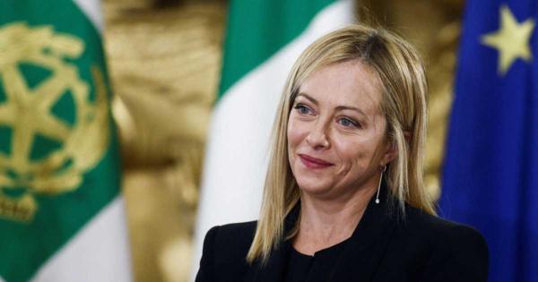 イタリア　メローニ右派与党、有力州選挙で圧勝　女性首相に信任