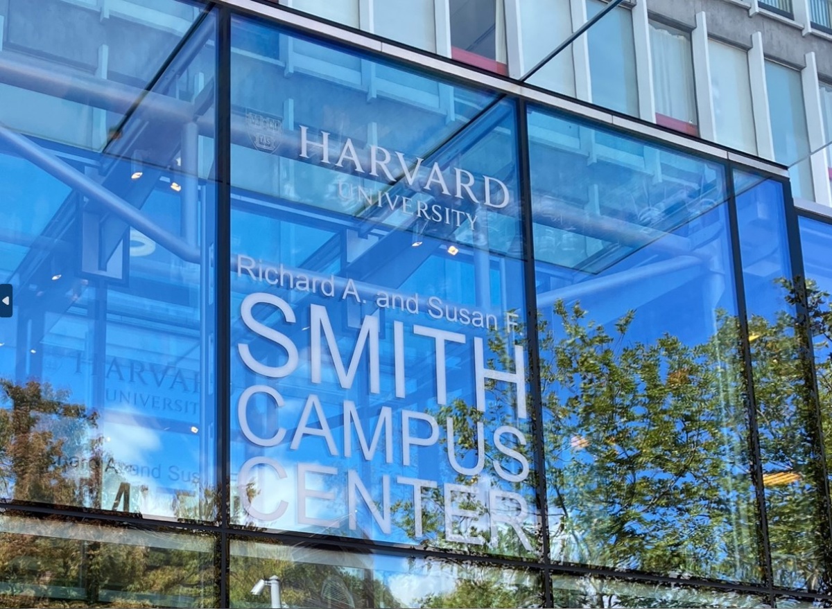 ハーバードとスタンフォード、東西で「対照的」な米大学とイノベーションの関係とは