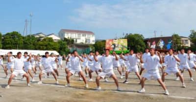 鹿児島商業高校が「男女共学化」提案 全国の公立商業高で唯一の男子校、定員割れ一因か (南日本新聞)