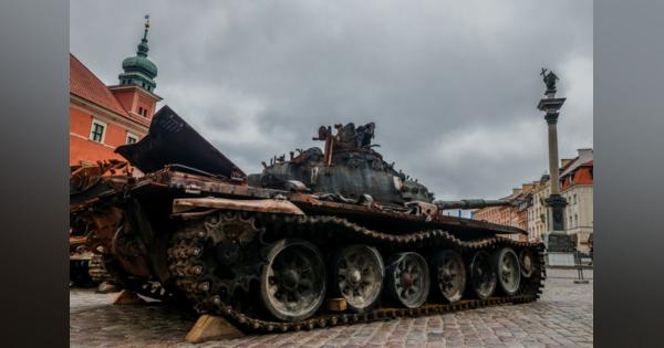 ウクライナ、壊れたロシア戦車を有効活用　貴重な回収車に改造