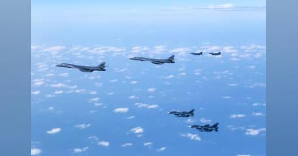 日米戦闘機訓練、爆撃機も加わる　対北朝鮮、即応態勢アピール