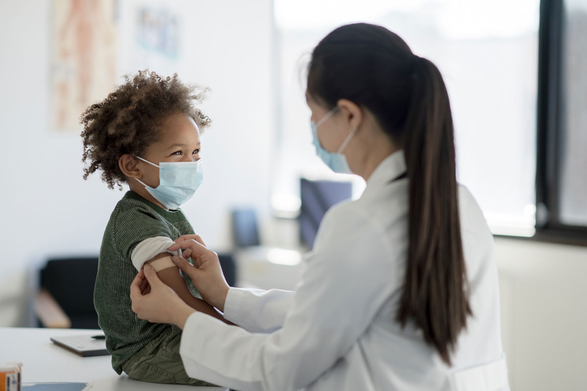 米FDA、初のRSウイルスワクチンを2023年後半に承認の見込み