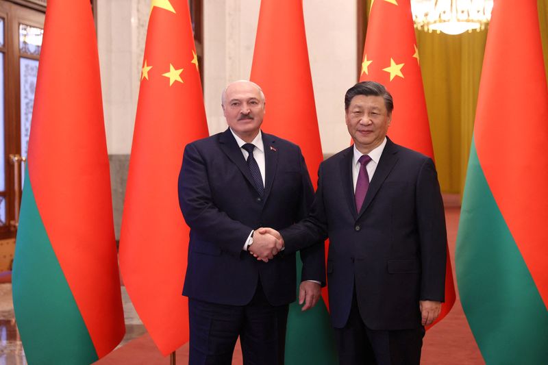 中国とベラルーシが連携強化、ウクライナ情勢も協議　首脳会談で