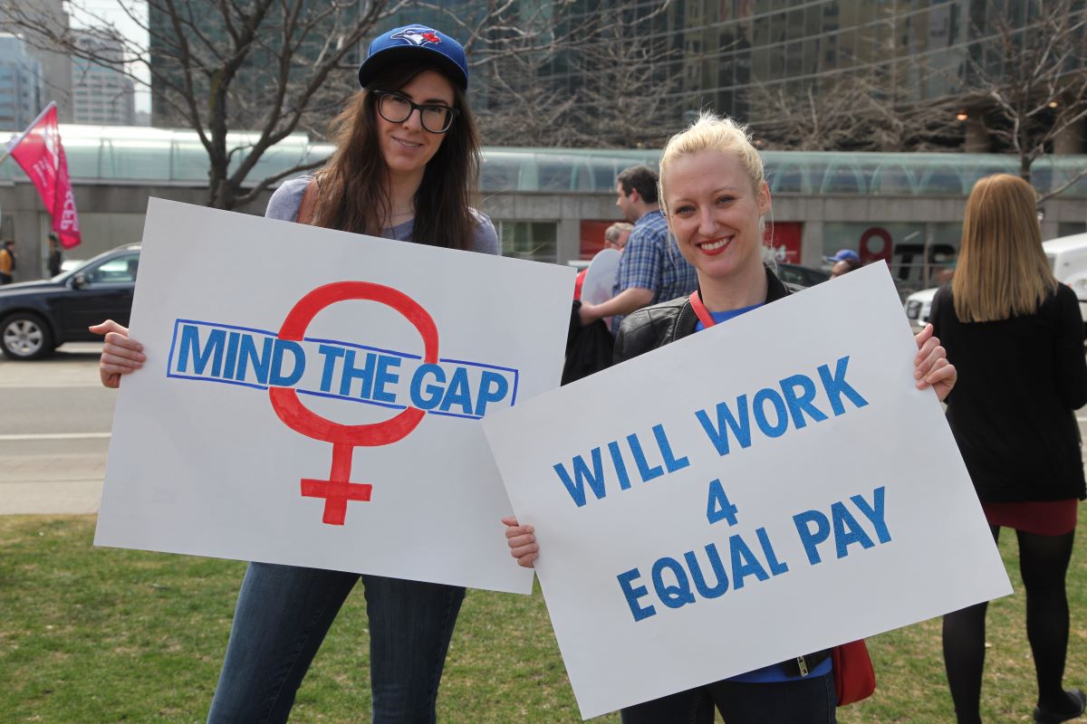 米女性の賃金は男性の82％　格差は過去20年でほとんど縮まらず