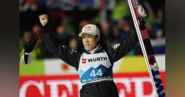 世界ジャンプ小林陵侑が銀メダル　日本勢で20年ぶり個人表彰台