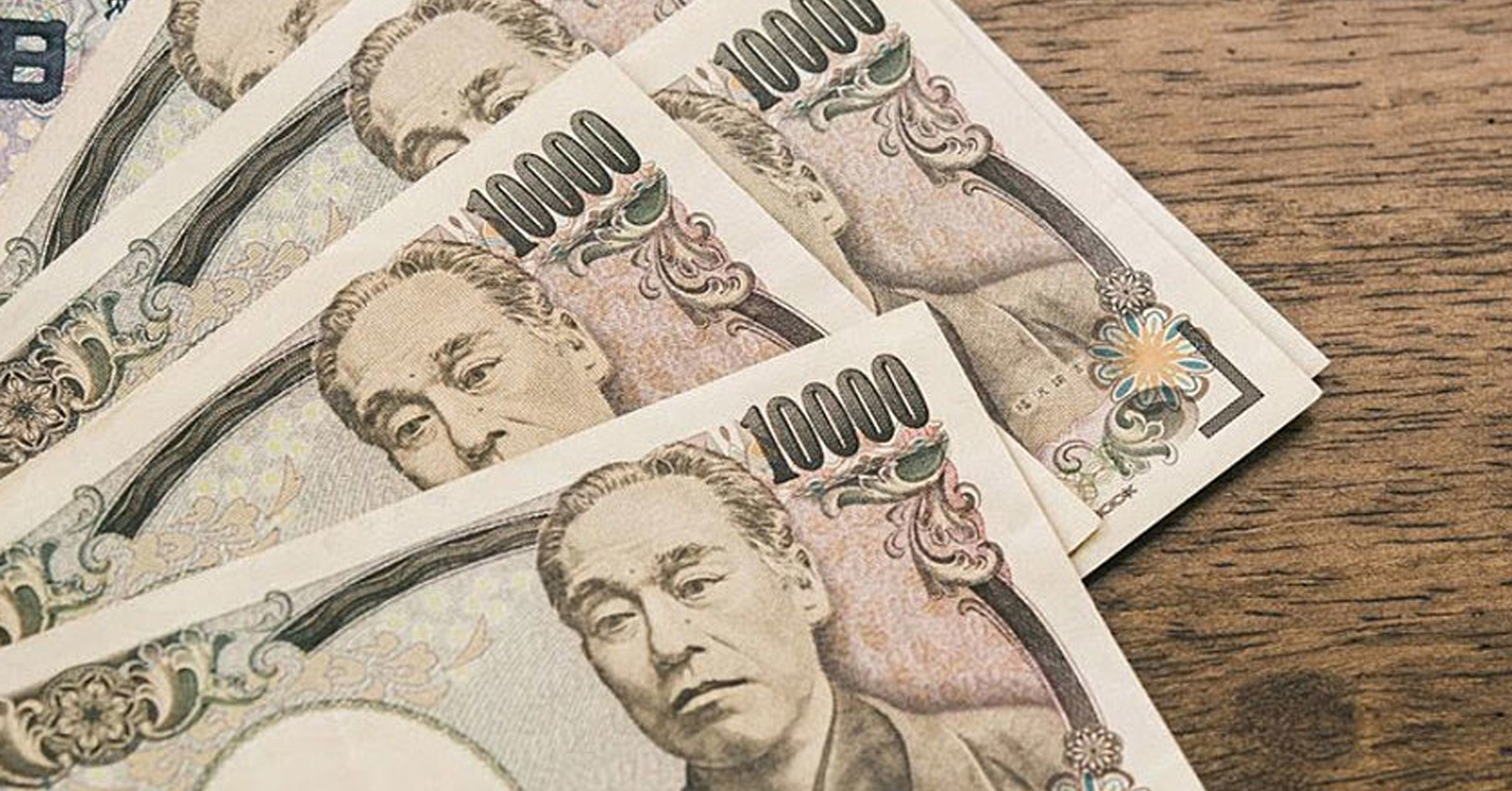 正社員の「年収中央値」は350万円　最も高い職種は？