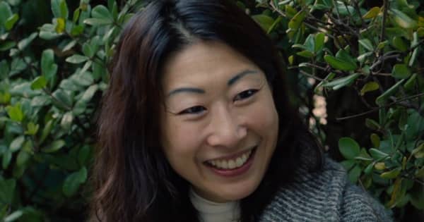 日本政界の性差別に立ち向かう東京・杉並の女性区長