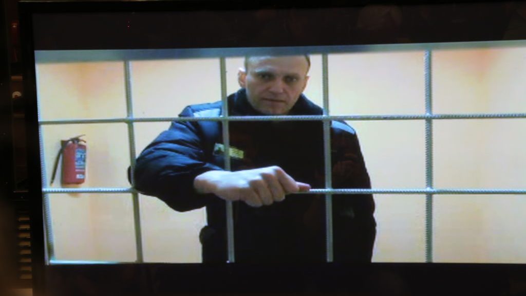 ロシア反体制派の英雄ナワリヌイが獄中から語る「ロシアの未来にまつわる15の原則」 | 「われわれはいま、どん底にいる」