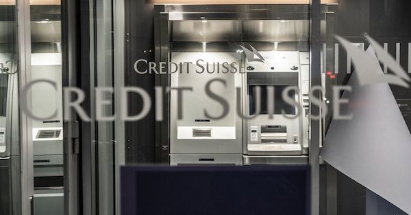 ＵＢＳ、クレディ・スイスを約4300億円で買収へ－歴史的銀行統合