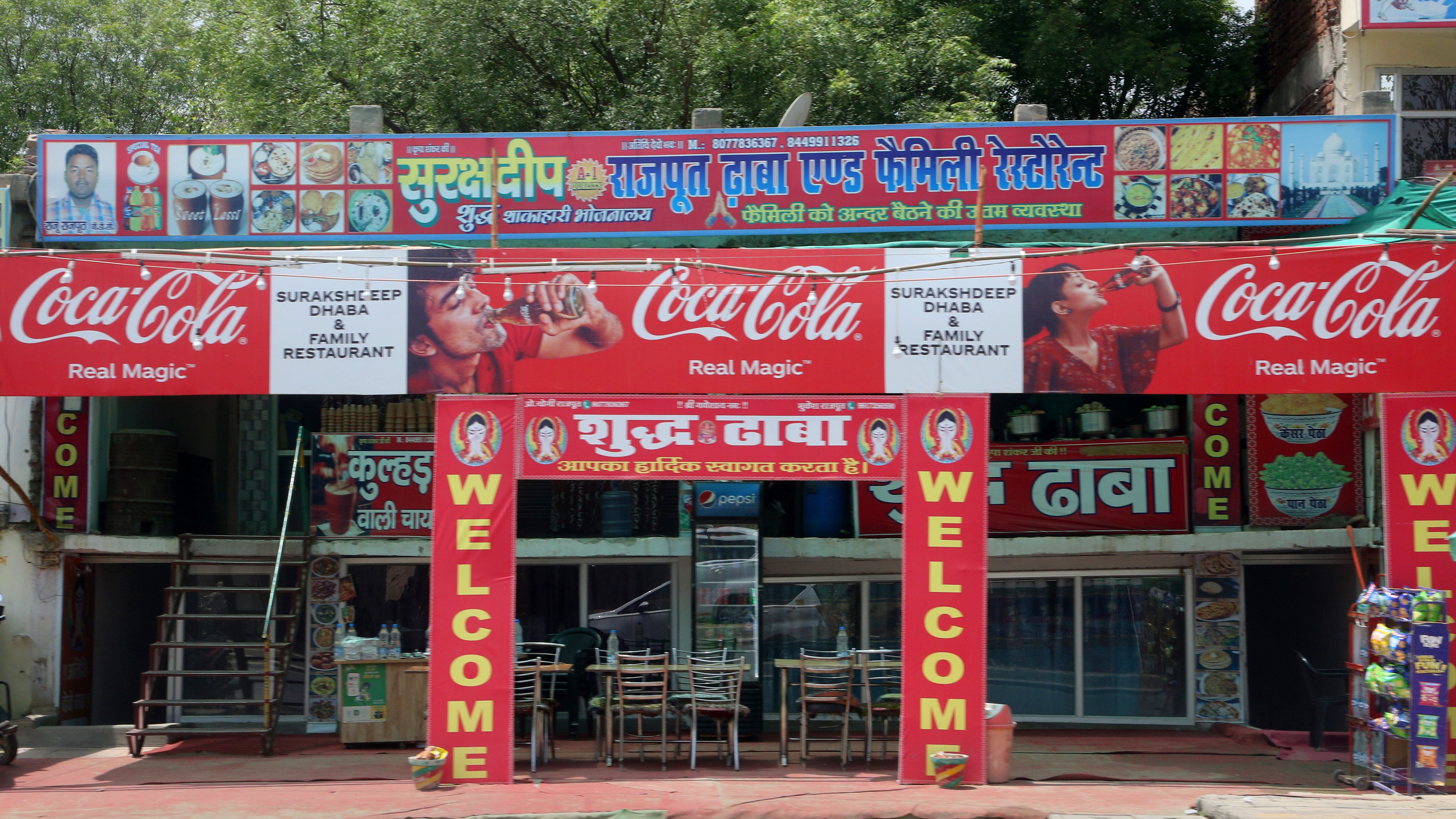 「コカ・コーラ」のパクリ「カンパ・コーラ」がインドで復活！ | 愛国心をくすぐる「偉大なるインドの味」