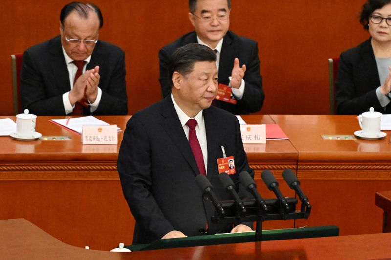 中国主席、シンガポール首相と会談　覇権主義への対抗強調