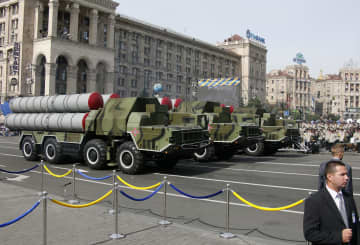 ウクライナ地対空ミサイル枯渇か　5月に、ロシア攻勢対処に懸念