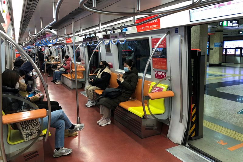 北京の地下鉄、乗客のマスク着用義務を撤廃＝現地紙