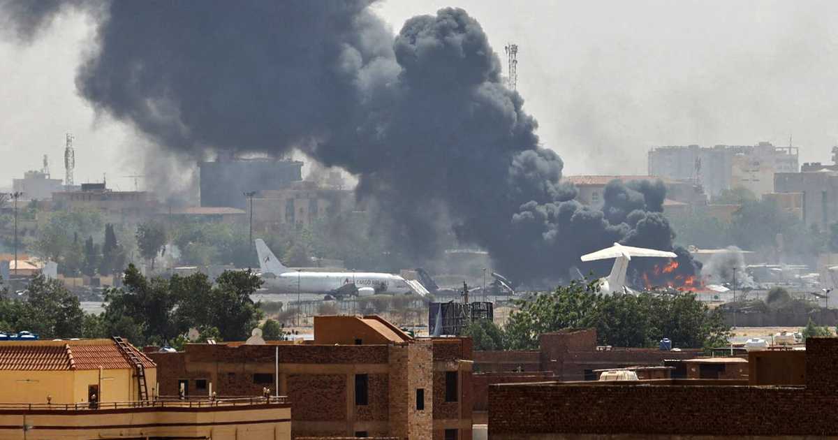 激化するスーダン軍事衝突　正規軍と民兵組織が権力闘争、周辺地域への波及懸念