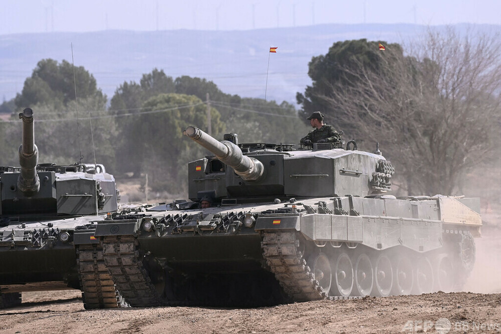 ウクライナにレオパルト戦車14両供与へ デンマークとオランダ