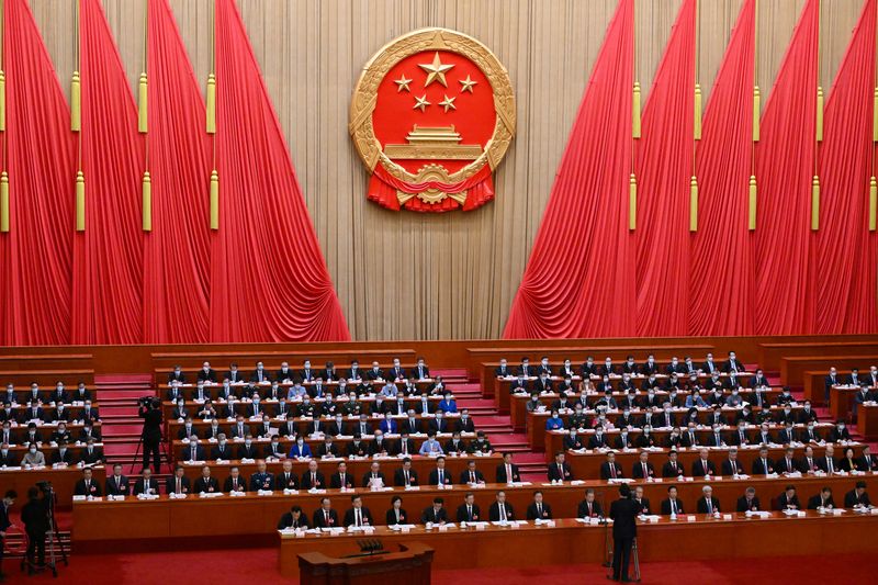 中国、反スパイ法改正案を可決　摘発対象拡大