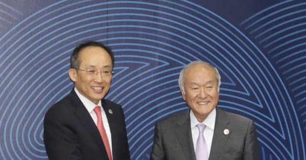 日韓財務相が7年ぶり会談　継続的な対話確認へ