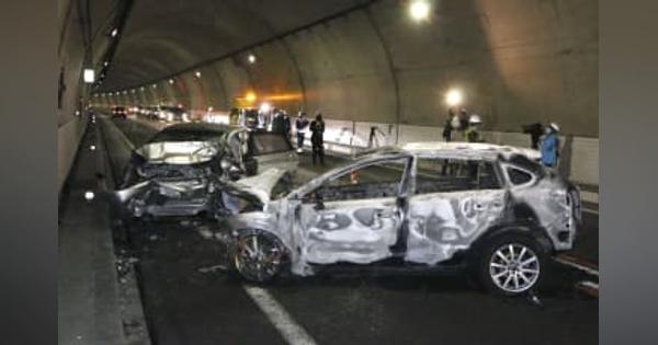 車2台衝突炎上、男児ら3人死亡　2人重傷、山形道トンネル