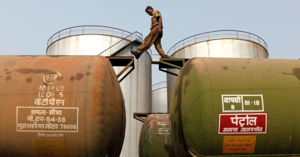 インド、ロシア産原油の輸入が前年比10倍に　国営銀行が発表
