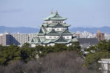 名古屋城、天守登れず5年　木造復元遅れ、完成見通せず