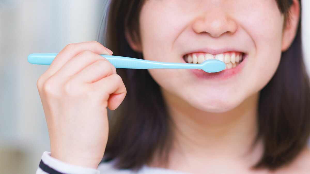 ｢昼食後には歯ミガキ｣が効果的とは限らない｢しつこい口臭｣を防ぐ歯ブラシの正しい使い方&選び方 - ｢バイオフィルム｣のリスクを理解することが重要