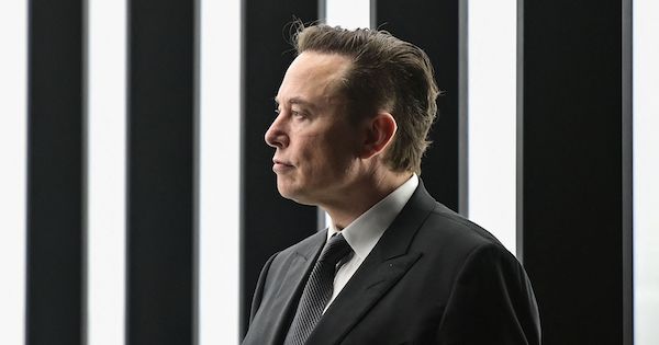 イーロン・マスク氏、在宅勤務を批判－「道徳的に間違っている」