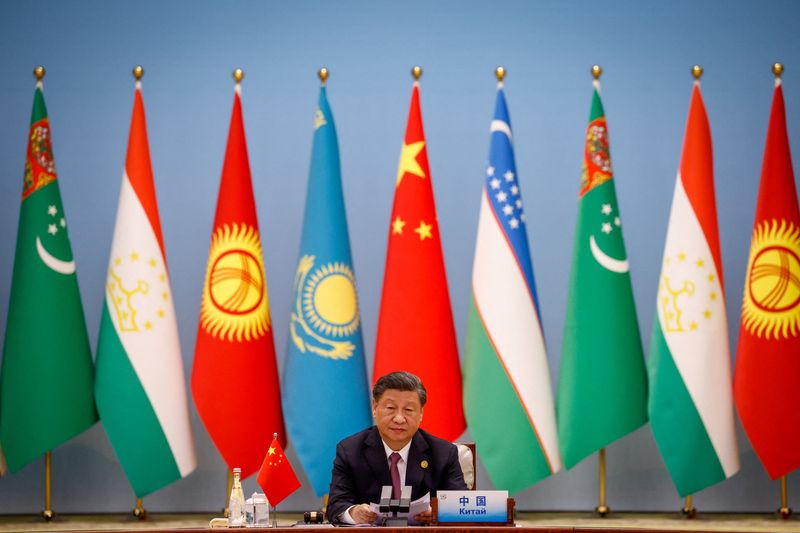 中国主席、中央アジア発展へ野心的計画　インフラ構築や貿易促進