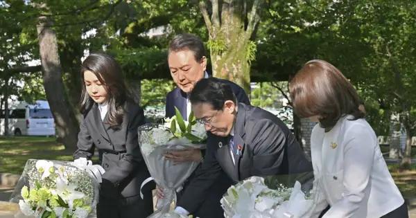 韓国人原爆慰霊碑に献花　岸田首相と尹大統領、広島で初