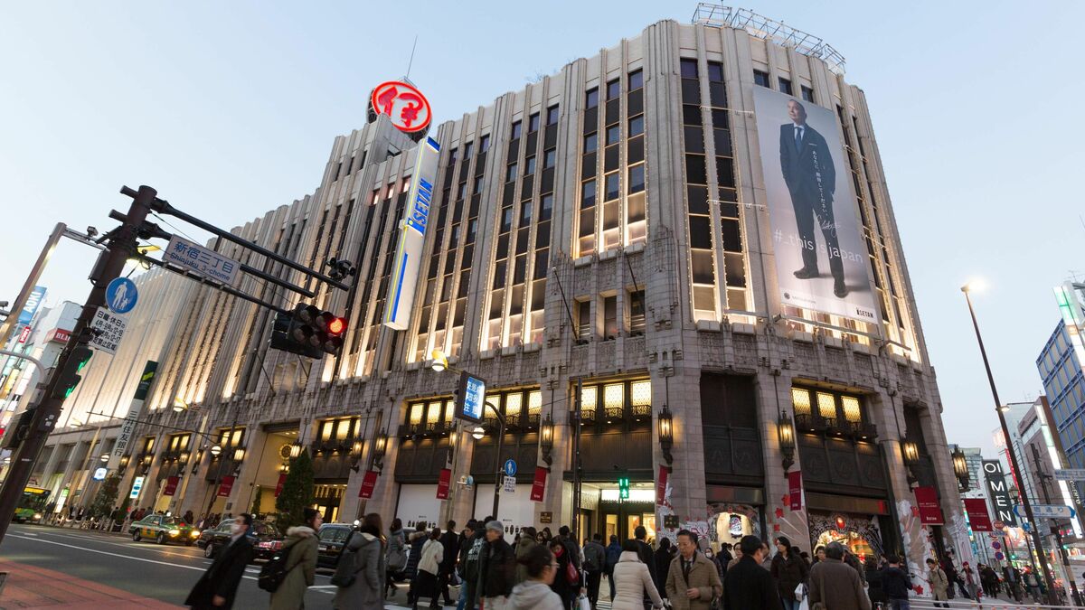 新宿伊勢丹は｢過去最高売上｣を達成したのに地方百貨店の閉店ラッシュが今後も続くと断言できるワケ - 百貨店は都心と地方で二極化している