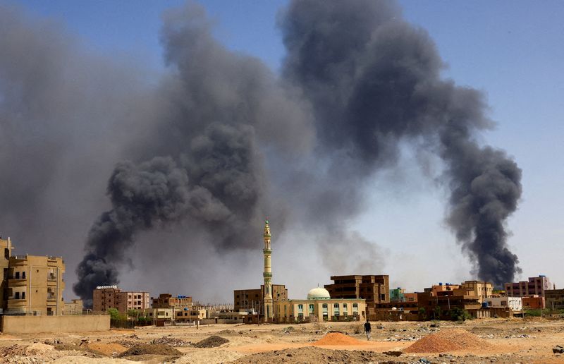 スーダン首都で再び衝突、停戦合意破棄の恐れ