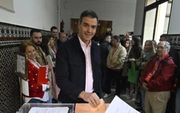 スペイン、7月に前倒し総選挙へ　地方選で与党敗北、重い打撃に