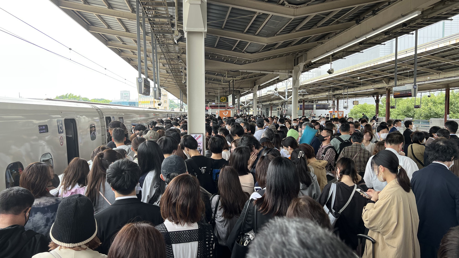 東海道新幹線の運休で大混乱、JR東海の対処は適切だったか