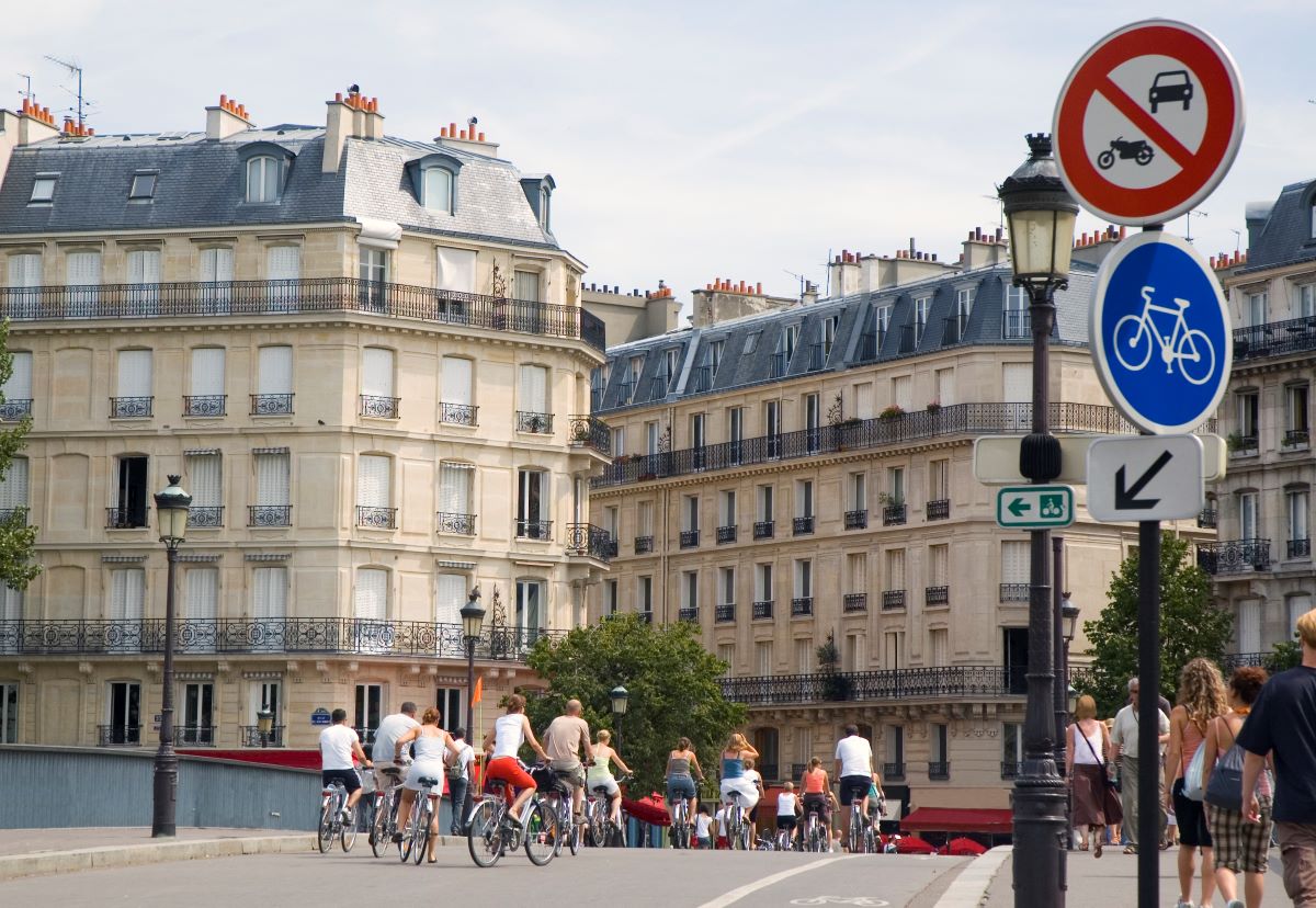3000億円を投じて自転車専用道路を倍増へ、フランス