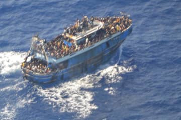死者500人超の可能性も　ギリシャ沖の移民船沈没