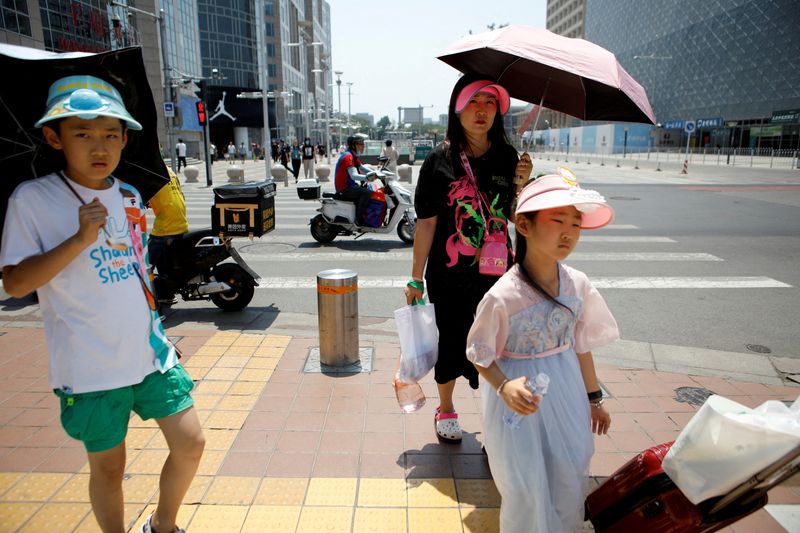 中国北部で記録的猛暑、電力逼迫の恐れ　注意警報発令も
