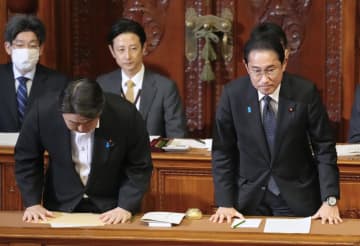 岸田内閣の不信任決議案を否決　首相、解散戦略練り直し