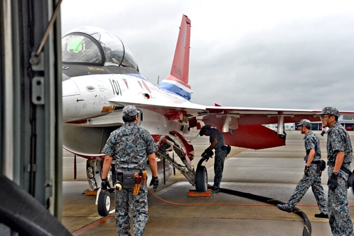 ユーグレナ、航空自衛隊戦闘機に国産SAF「サステオ」を初給油　国内戦闘機として初のSAF使用