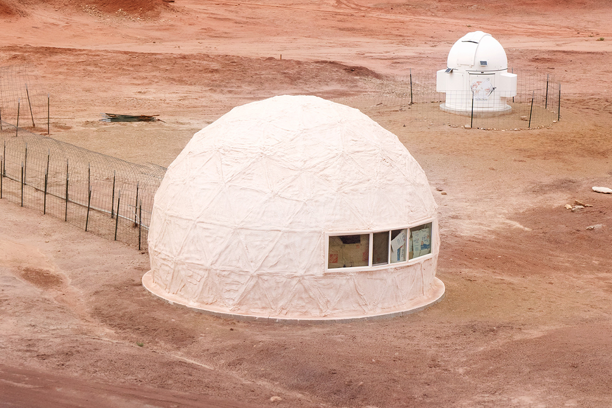 NASAの火星滞在実験が始動、4人を1年間「隔離状態」に