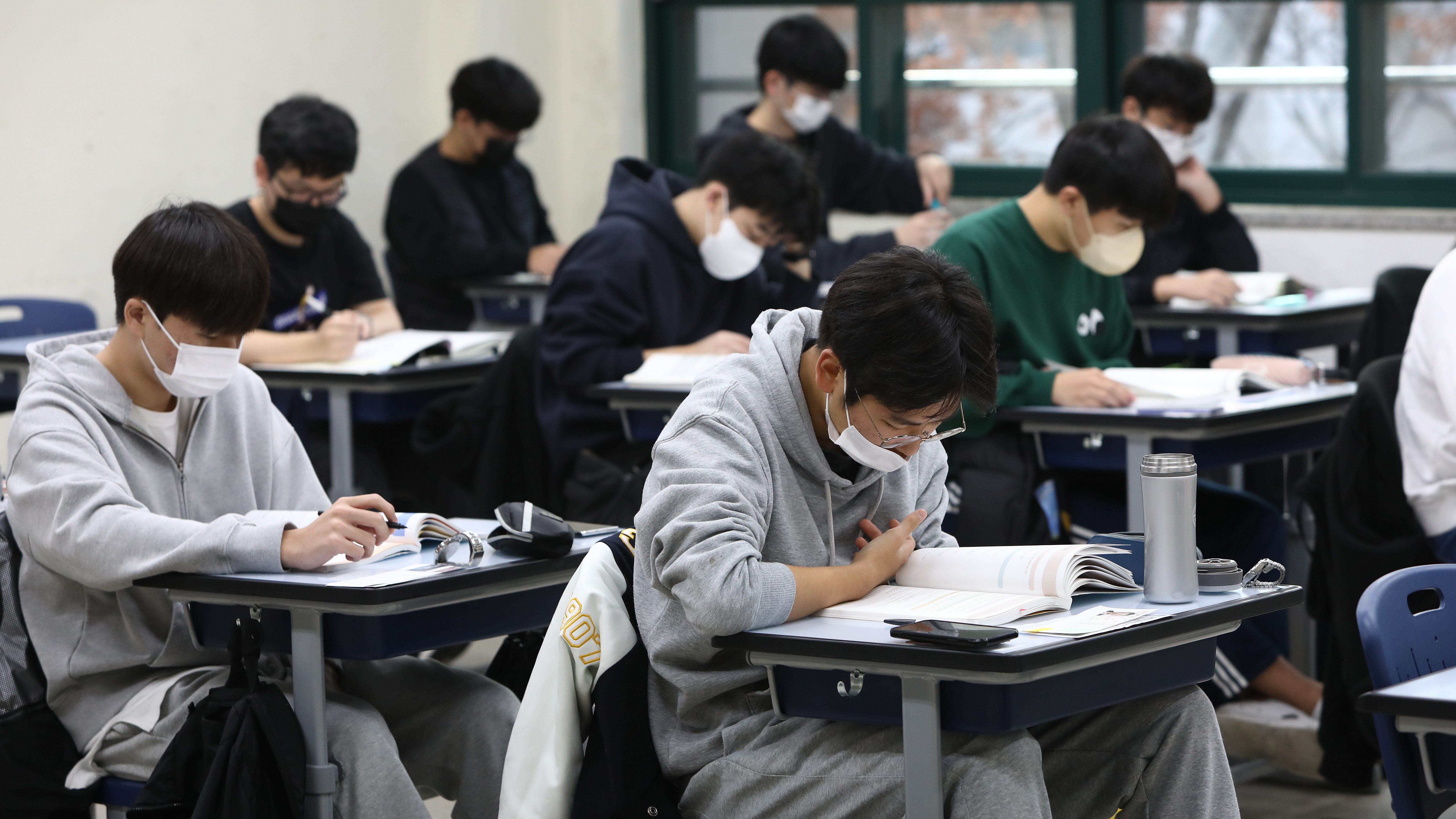 韓国、大学入試から「キラー問題」排除へ─大学教授も怒りをおぼえるほどの「超難問」 | 家庭の負担軽減になるか？