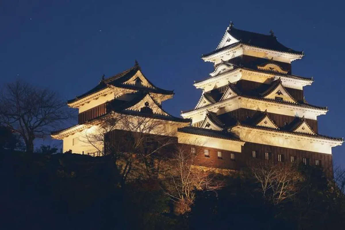 110万円の価値アリ！　日本初「本物の城に宿泊できるホテル」