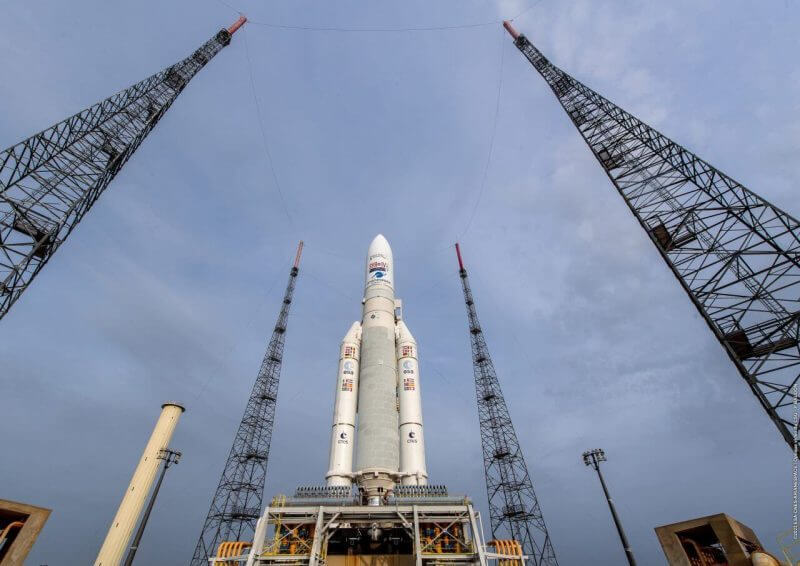 アリアンスペース、最後のアリアン5打ち上げを実施　仏・独の衛星を軌道投入