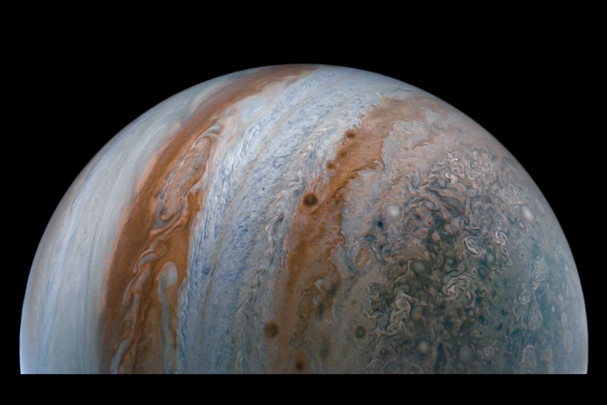 木星の最新クローズアップ画像、NASA探査機ジュノーが撮影