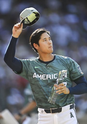 大谷翔平、3年連続で米球宴出場　「2番・指名打者」、三振と四球