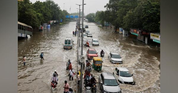 インド首都、洪水で交通に乱れ