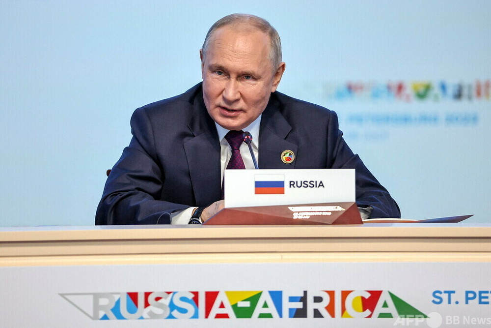 アフリカ首脳、紛争終結案提示 プーチン氏「慎重に検討」